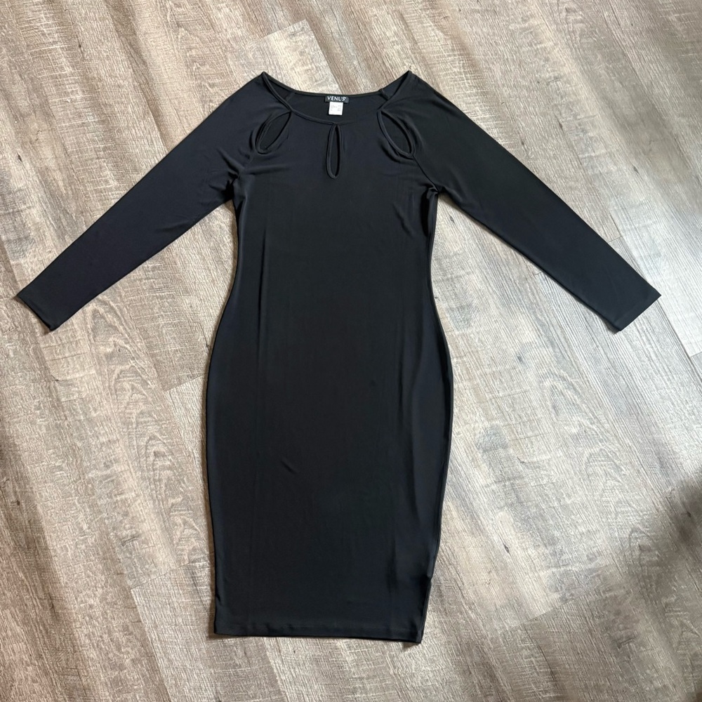 VENUS Classic Black Long Sleeve Dress